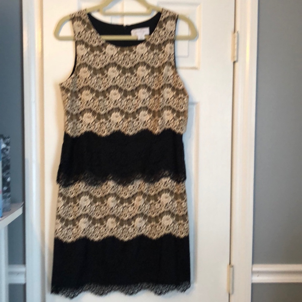 Black and beige tiered lace dress